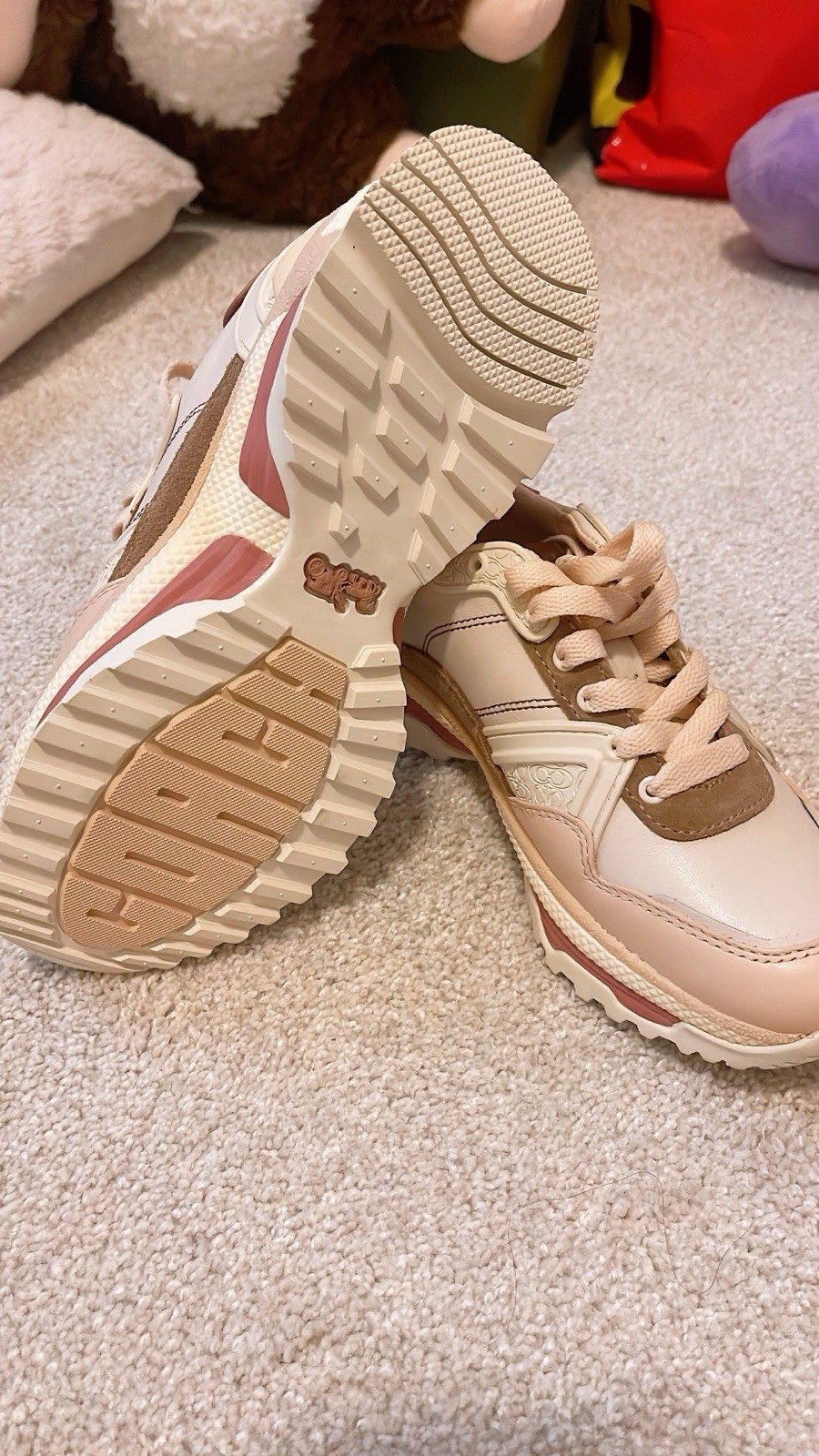 Coach WOMEN Sneaker Size 5B