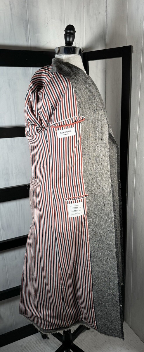 Thom Browne｜COATS (FOC300V 00249 250) Mackintosh High Armhole Chesterfield Overcoat | Thom Browne