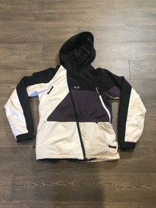 casaco da oakley branco