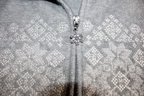 CROFT & BARROW Women's Gray Snowflake Fleece Vest SZ XL Full Zip Embroidered - Picture 7 of 9