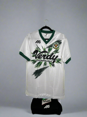 Tokyo Verdy - Mizuno - 1993/1995 - TRAINING Kit + Shorts | eBay