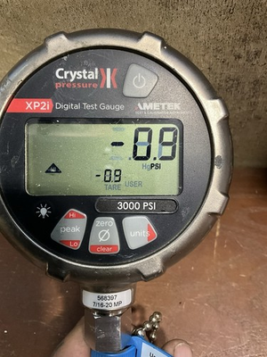 #ad #ad AMETEK CRYSTAL PRESSURE XP2I DIGITAL TEST GUAGE 3000 PSI POWERS ON $225.00