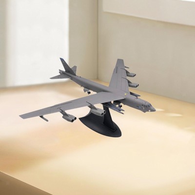 Jagdmodell B52 mit Vitrinensockel Souvenir Flugzeugmodell im Maßstab 1:200