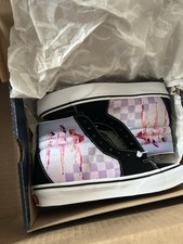 Size 3.5 KPop Demon Hunters x Vans Big Kids SK8-Hi Shoe