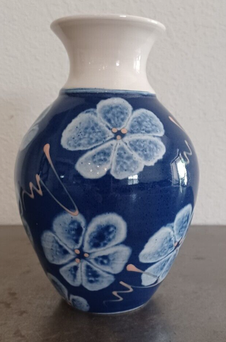 Hand Made Signed Porcelain Vase By Trisha Shandon In Cork Ireland 6.75" Tall