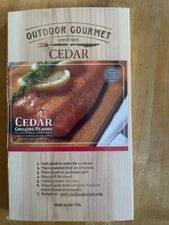 OUTDOOR GOURMET CEDAR GRILLING PLANKS -- SET OF 4 -- 7"x12" PLANKS -- NEW