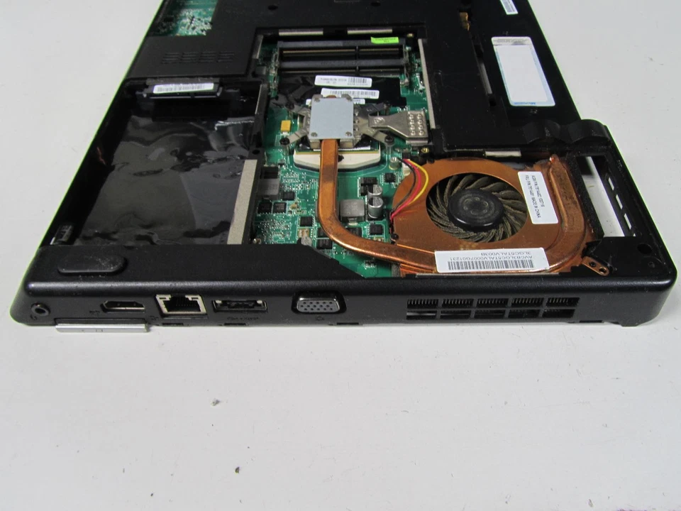 Lenovo ThinkPad Edge 15 - i3-370M@2.4GHz Motherboard - 63Y2138 / Tested - Image 3 of 4