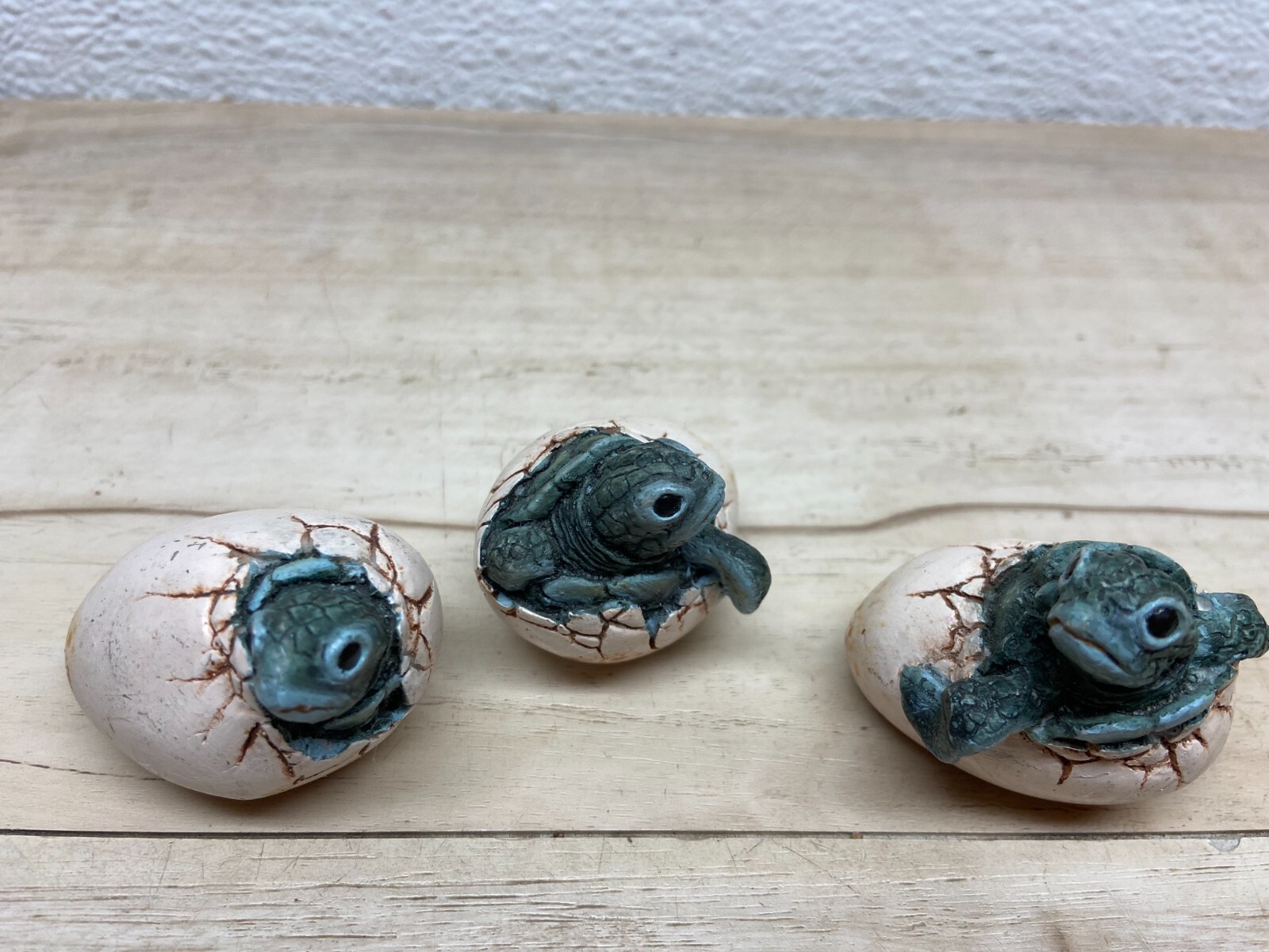 Hatching Egg Baby Sea Thurtles Set Of 3 Ceramic Figurines