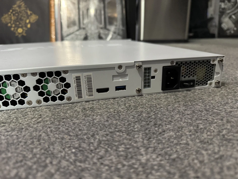 Sophos XG 430v2 1HE 10 Gigabit Rackmount PFsense Firewall Xeon E3-1225v5 16GB RAM - Bild 4 von 4