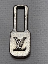 Louis Vuitton Silver Zipper Pull  Used Vintag...