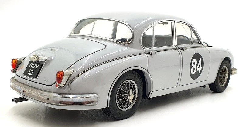 Model Icons 1/18 Scale Diecast DC3322B - Jaguar MkII Racing #84 With Case - Image 2 of 4