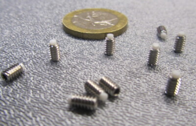 Set Di 20 Grani In Acciaio Con Punta In Nylon Kmac - Filettatura 4-40 X 3/16 (pollici) - USA