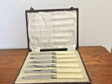 Vintage Edelstahl 6 Dessert/Obstmesser Set, in Kunst Reptil Präsentationsbox 