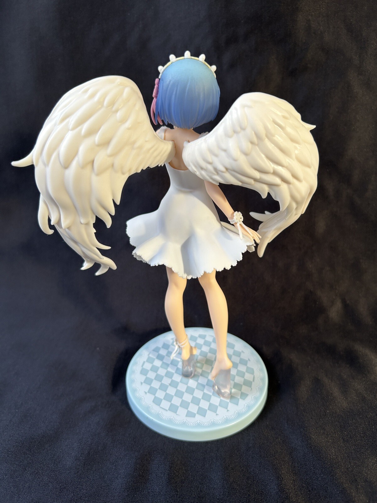Picture 3 of 12