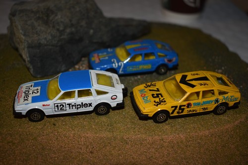 Corgi JR 1980 Rover 3500 Racing Saloons x3 New - Picture 2 of 2