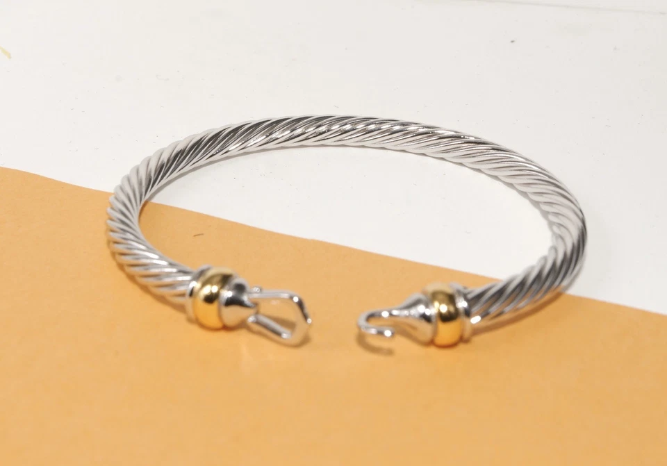 Классический браслет с пряжкой из стерлингового серебра 925 пробы и золота 18 карат David Yurman 5 мм средний - Изображение 2 из 4
