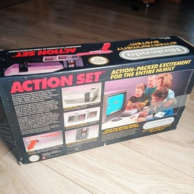 Nintendo NES Entertainment System Video Game Console Boxed Action Set 