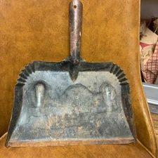 Vintage Dust Pan.. As Is.