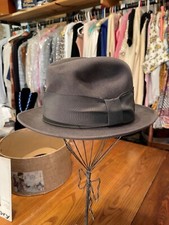 RARE Larger Size Vintage 1940/50's Dove Gray Mallory Homburg Hat Size 7