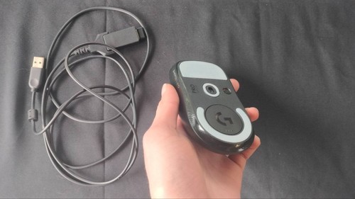 Logitech G PRO X SUPERLIGHT Gaming-Maus mit HERO 25K - Schwarz - Bild 8 von 9