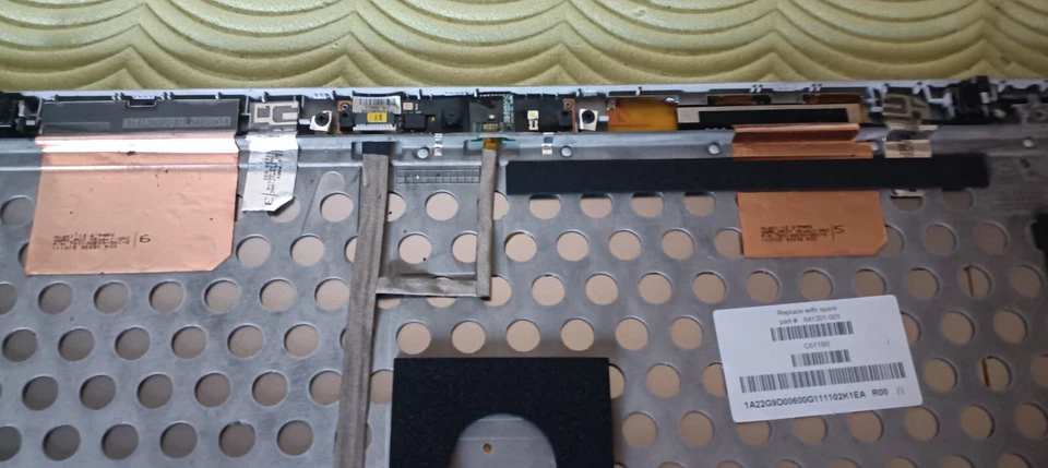 HP ELITEBOOK 8560P COVER CERNIERE WEBCAM E FLAT - Immagine 4 di 4