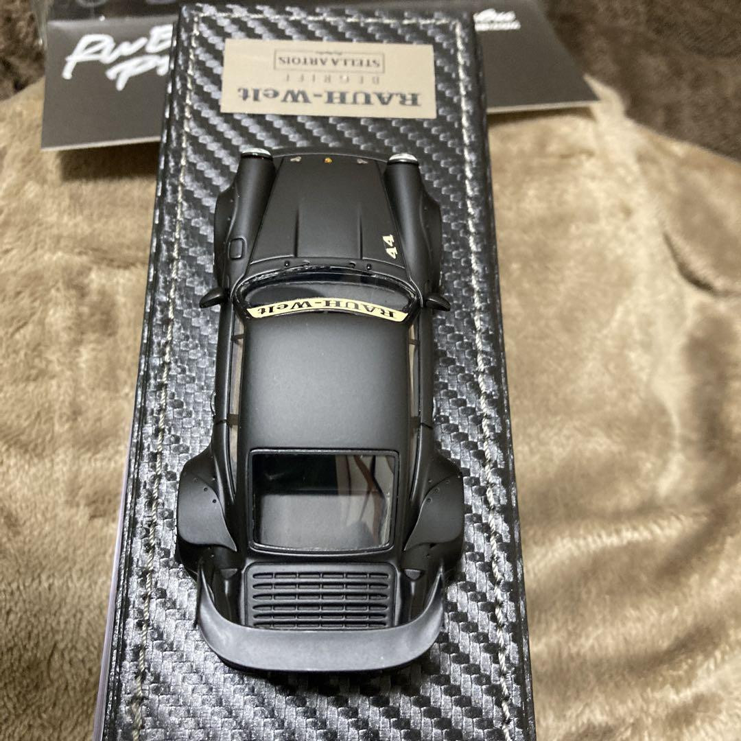 RAUH-Welt Porsche 911 ミニカー ブラック　1/43 PORSCHE 911 (964) RWB Rauh-Welt “The Zebra” 2022 White/black