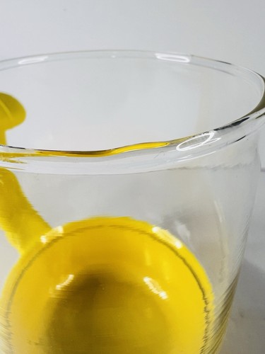 4 Pyrex Ware Corning Drink Up Glass Cups Yellow w/ Removable Plastic Handle Vtg - Picture 10 of 16