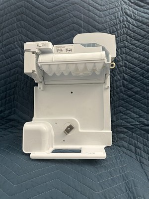 LG REFRIGERATOR  ICE MAKER Dispenser Assembly ACZ74170501