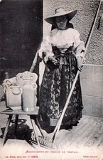 88* ALSACE  alsacienne entenue de travail       RL57,0724