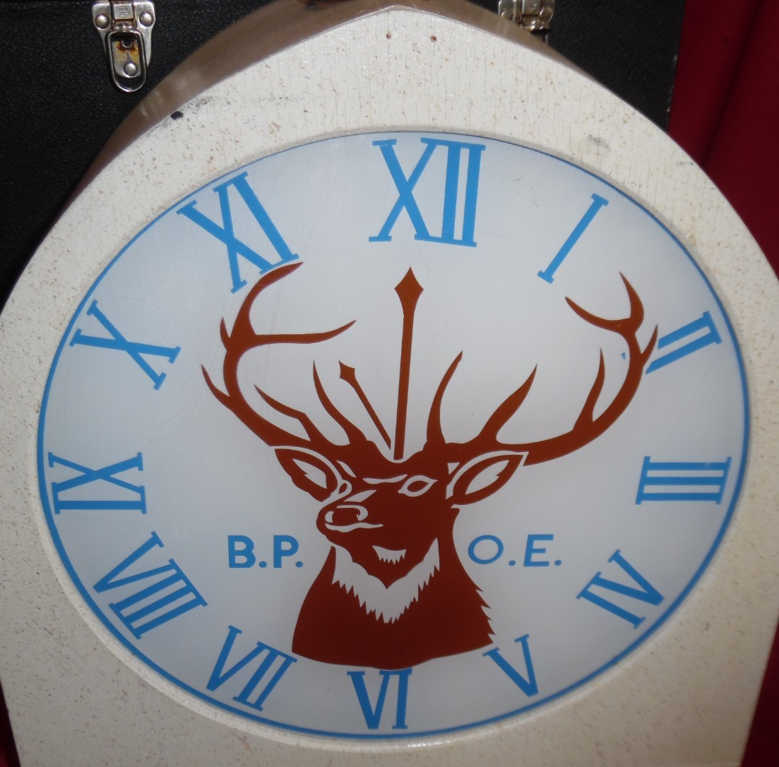 Vintage B.P.O.E. Elks Electric Light Up 11th Hour Clock w/ Case
