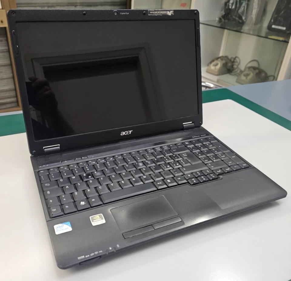 Computer Portatile Notebook Laptop Acer Extensa 5635ZG Win 10 ssd 250GB Ram 4GB - Immagine 4 di 4