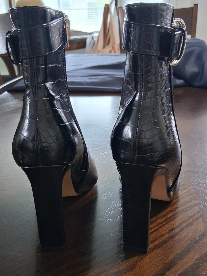Botas negras con punta NYC, tacones de 4 pulgadas, talla 7 Foto 4 de 4
