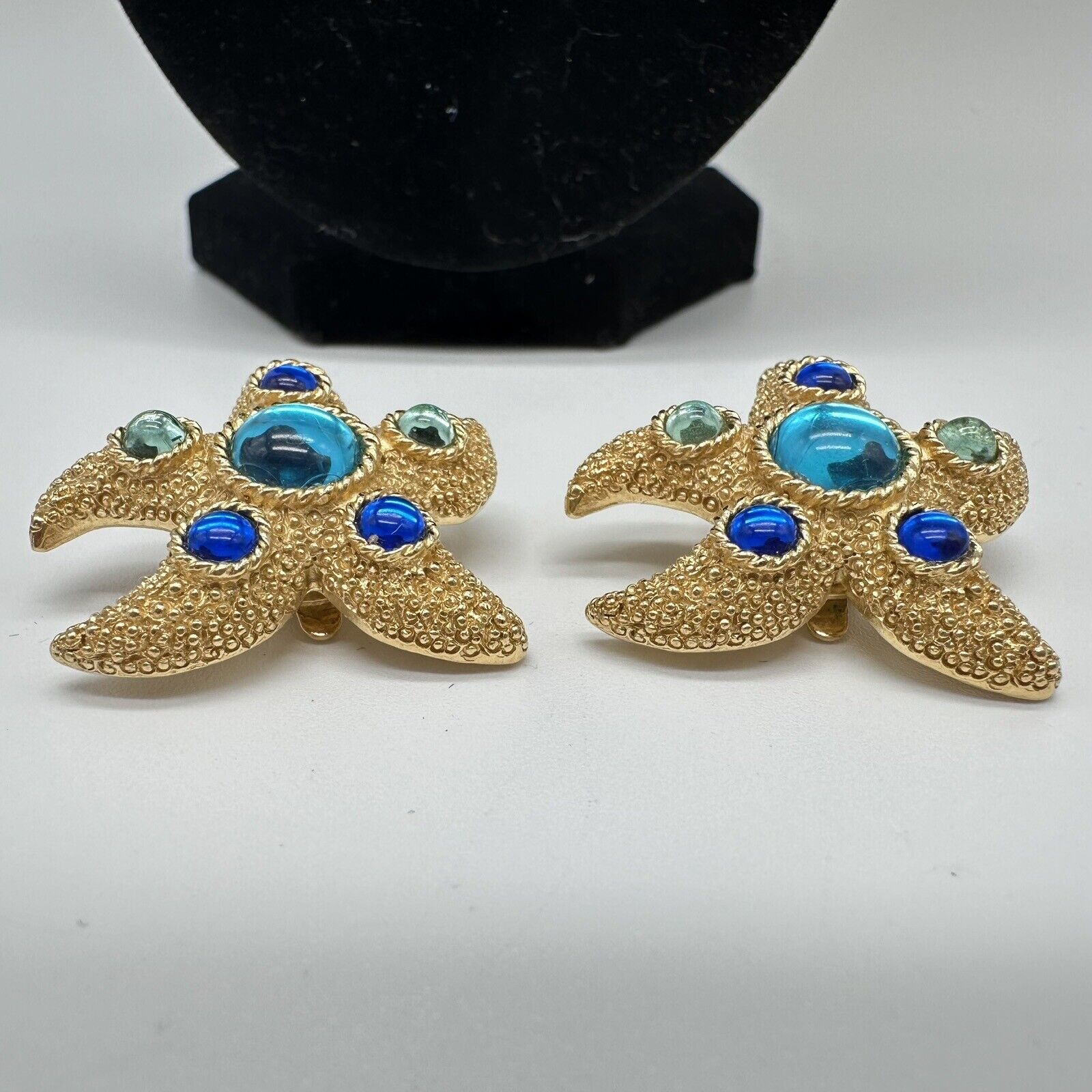 Trifari Earrings Starfish Pebbled Gold Tone Blue … - image 6