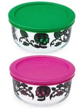 Pyrex 4 Cup Halloween Trick or Treat DEAD SKU...