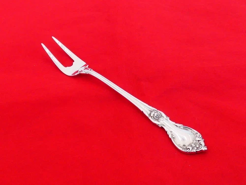 Lunt Sterling Silver Alexandra Pickle Fork NO-8