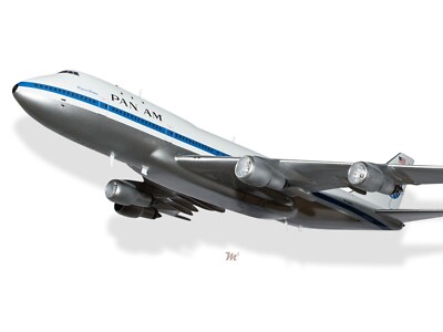 Boeing 747-100 Pan Am Clipper Victor Desk Wood Airplane Model