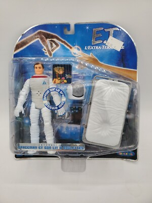 E.T. Spaceman and Bed 2001 Toys R Us Canada Exclusive French Voice Sealed Crease