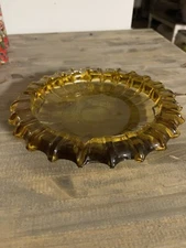 Vintage Heavy Amber/Yellow Glass Ashtray Sun Burst Large 10” Diameter EUC