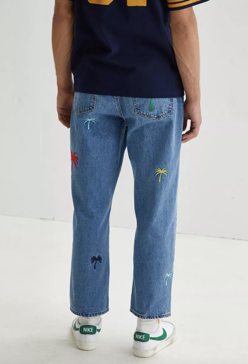 Urban Outfitters - XLARGE Embroidered Straight Leg Jean Size 36