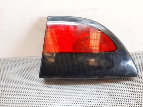 Piloto Trasero Derecho Interior para RENAULT MEGANE I CLASSIC (LA0) 19 1576142 - Imagen 1 de 10