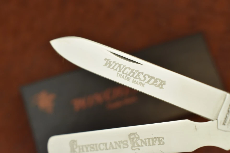 CUCHILLO MÉDICO CIERVO GENUINO WINCHESTER HECHO EN EE. UU. BONITO 2003 (27667) Foto 4 de 4