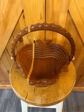 Vintage Hand Carved Wooden Collapsible Apple Basket Bowl Holder (5123)