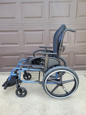 MINT* UPGRADED* Quickie 2 - 18''x19'' Folding Wheelchair Used 18'' x 19'' blue