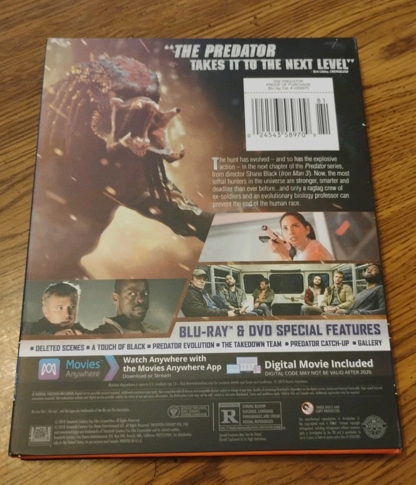 The Predator Limited Edition 36-Page Book Predator (Blu-Ray/DVD/Digital Code) - Image 2 of 4