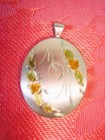 Vintage Silver Tone MOM Locket Pendant With Flowers KJ — photo 1