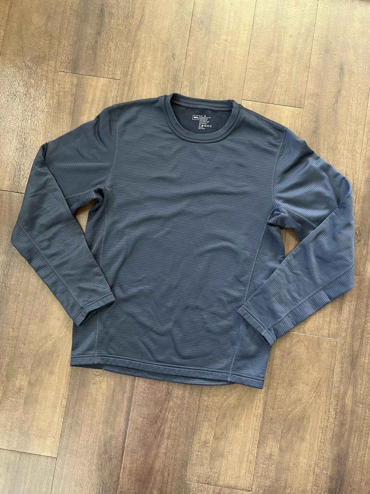 REI Thermal Long Sleeve Men’s Top Size Medium Baselayer Outdoor Black Blue