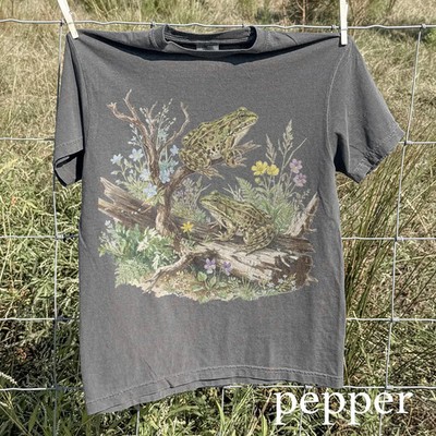 Vintage Woodland Frog T-Shirt, Retro Forest Wildlife Comfort Colors 