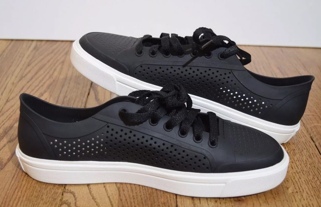 crocs tennis shoes mens