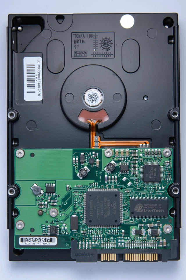 Seagate Barracuda 160GB SATA Desktop Hard Drive Model ST3160812AS P/N 9BD132-621 - Image 2 of 2