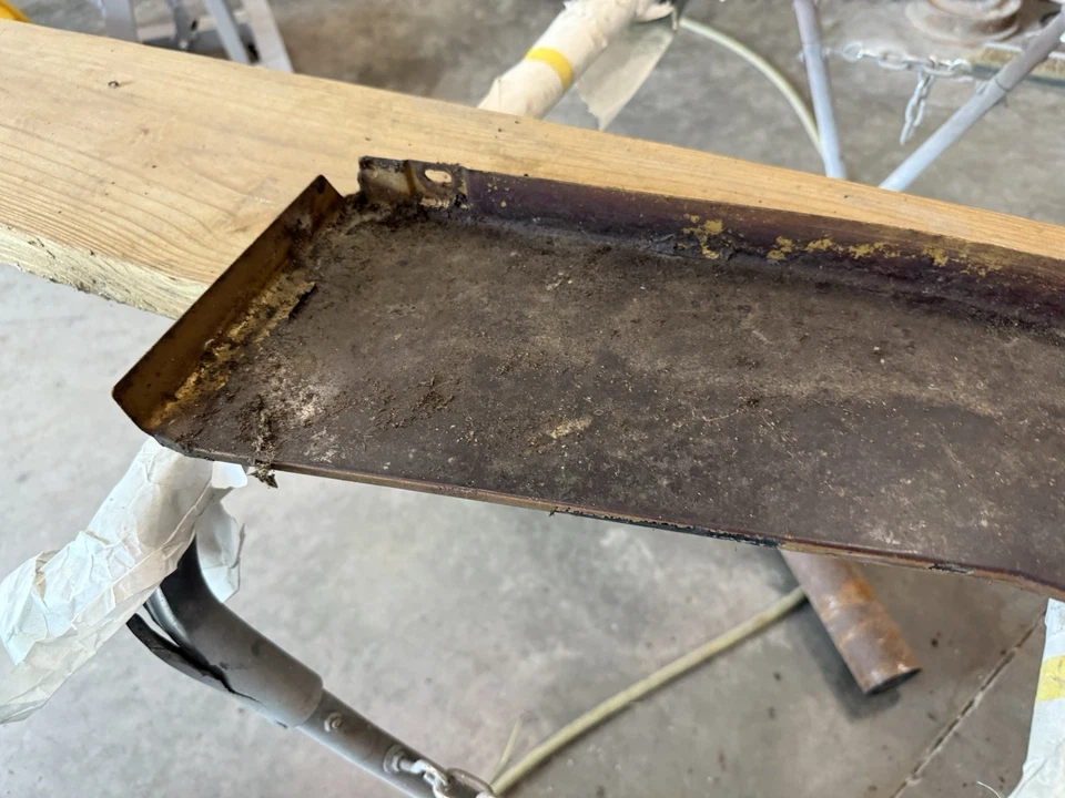 1977 1978 1979 Lincoln Continental Town Car Front Bumper Splash Guard Bracket - Image 4 of 4